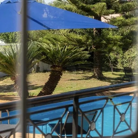 Villa Elena With Jacuzzi