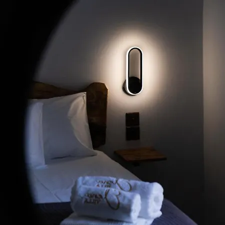 Elena With Jacuzzi 别墅 *