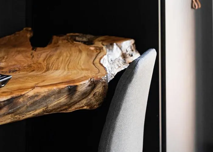 Villa Elena With Jacuzzi *