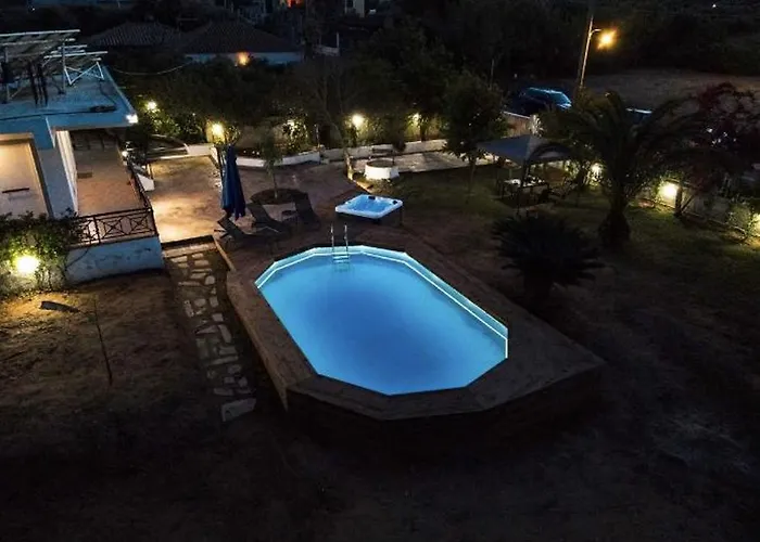 Elena With Jacuzzi Villa *